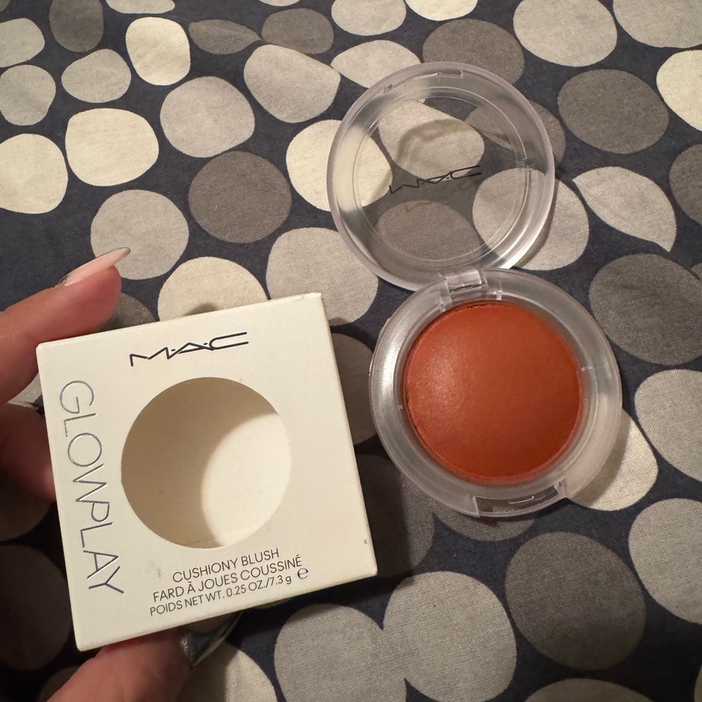 MAC Cosmetics Orange Cream Blush Smooth Finish